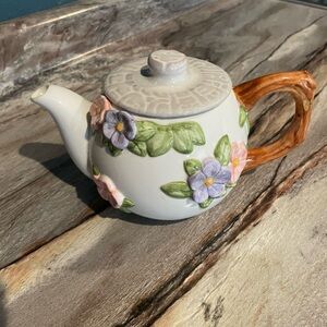 Vintage  Lovely Teleflora Ceramic Decorative  Has Wrong Lid And A couple of nick